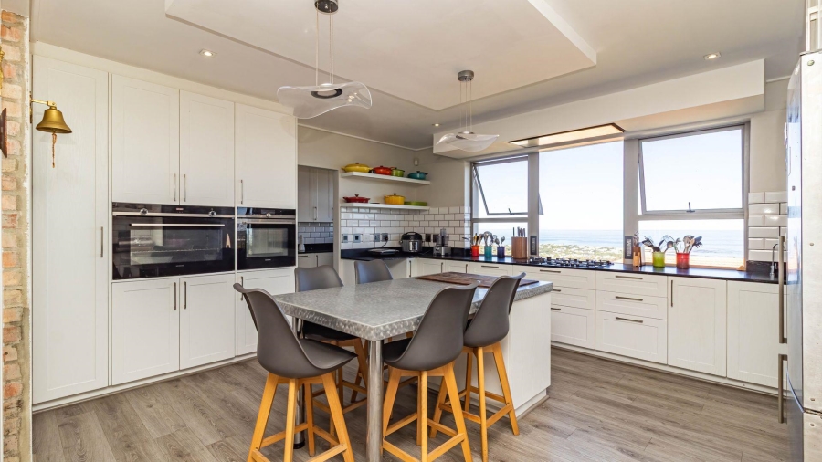 4 Bedroom Property for Sale in Berghof Western Cape